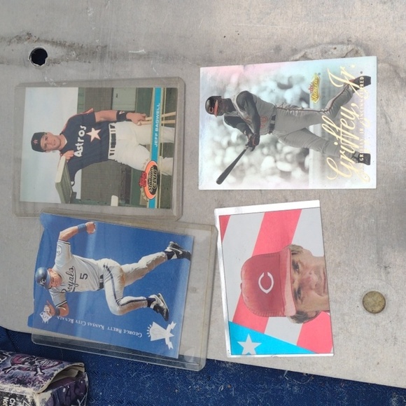 Baseball Card Lot - Picture 5 of 5